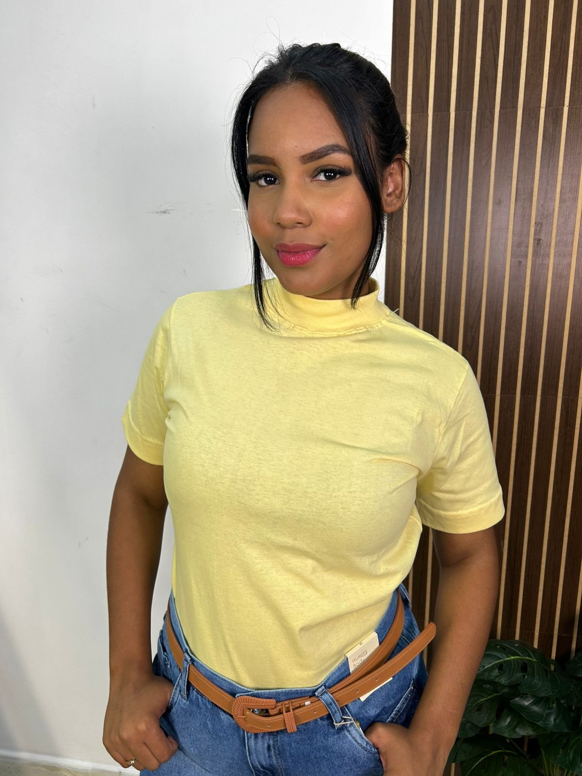 T-shirt gola alta - 100% algodão - Imagem 2