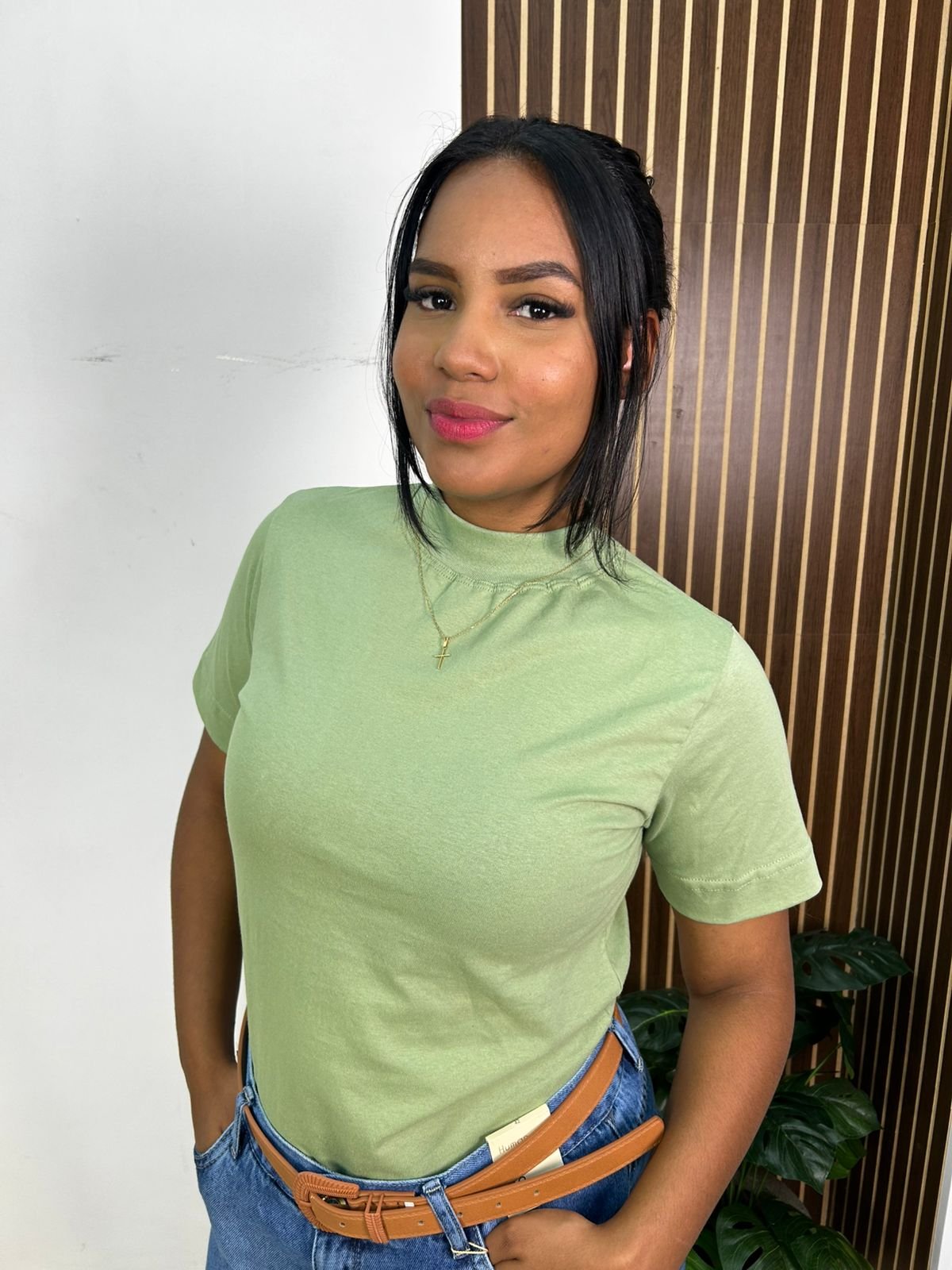 T-shirt gola alta - 100% algodão - Imagem 9